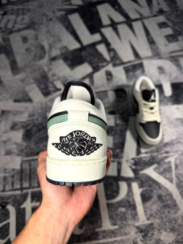 Producto - JORDAN "spruce aura" - 2