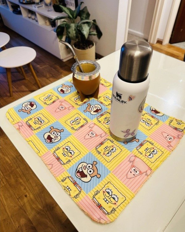 Producto - Individual / mini toalla Bob esponja