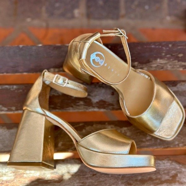 Producto - Carola Platino