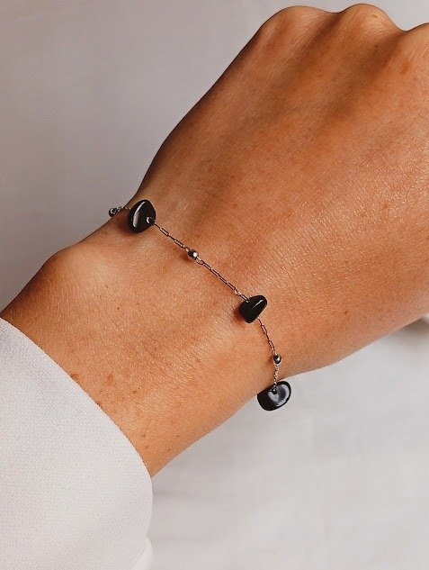 Producto - Pulsera con escallas de piedra obsidiana - Acero quirúrgico