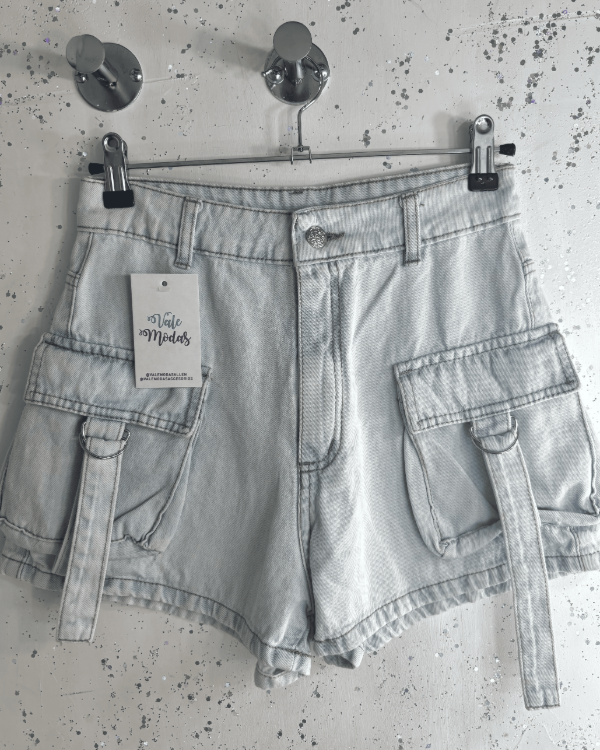 Producto - Short Tiro Medio Cargo Bolsillos Celeste Claro