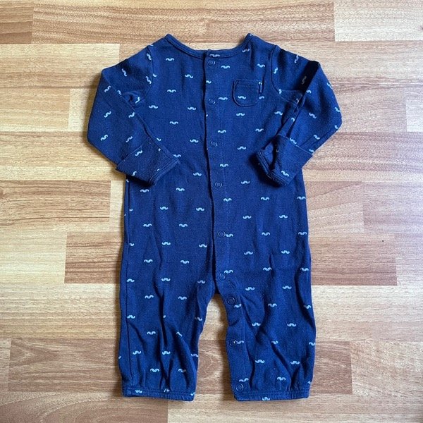 Producto - Enterito Carters Bigotes 3M