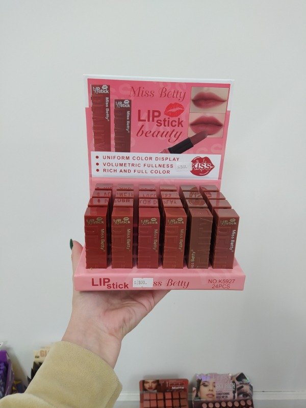 Producto - Labial en barra miss betty