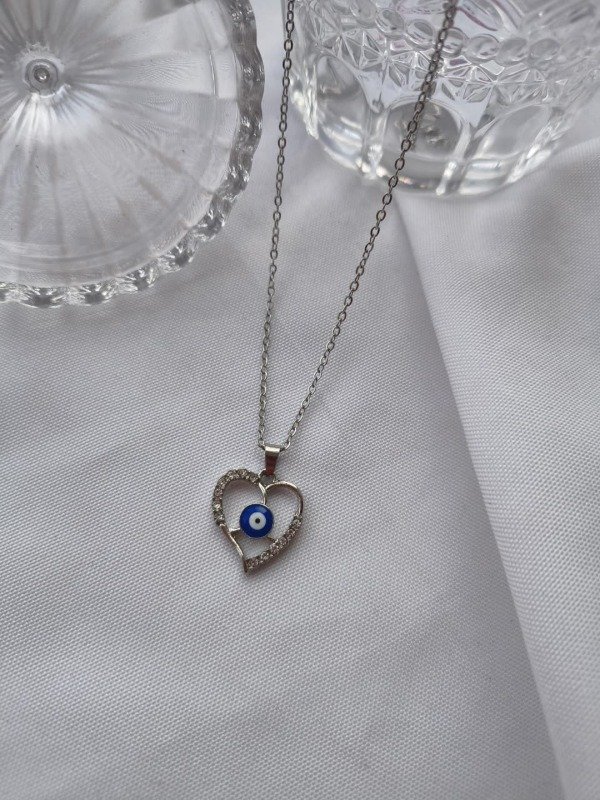 Producto - Cadenita ojo turco corazon