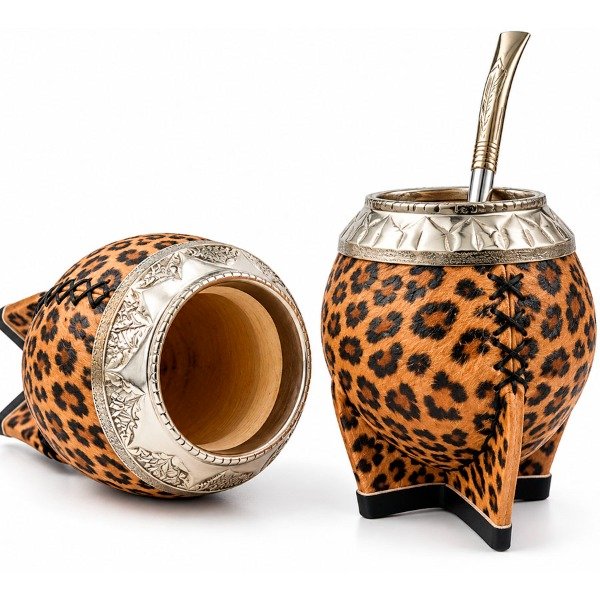 Producto - MATE TORPEDO ANIMAL PRINT CON CALABAZA Y VIROLA DE ALPACA PREMIUM