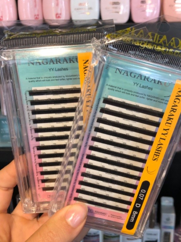 Producto - Pestañas tecnológicas YY 0.07 D 8mm