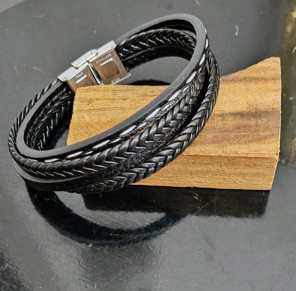Producto - Pulsera Cuero cuatro tiras cierre metálico