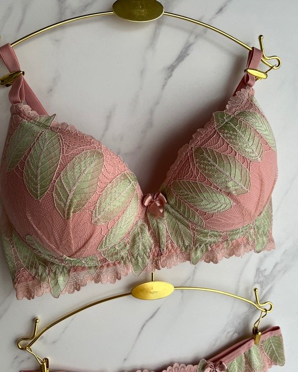 Producto - Conjunto de puntilla bicolor ROSA - Importado de BRASIL