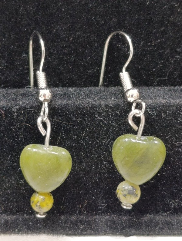 Producto - Aros corazón jade verde