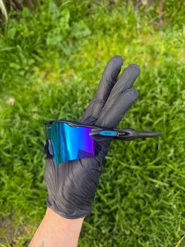 Producto - Oakley Radar EV preto celeste