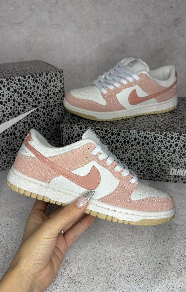 Producto - NIKE SB DUNK GLITTER ROSA