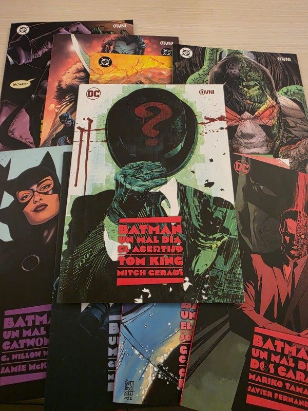 Producto - Batman - Un Mal Día #1 al 9 - Completo + Caja Contenedora