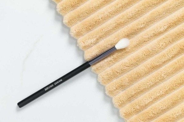 Producto - Brocha NEGRA Y PLATEADA