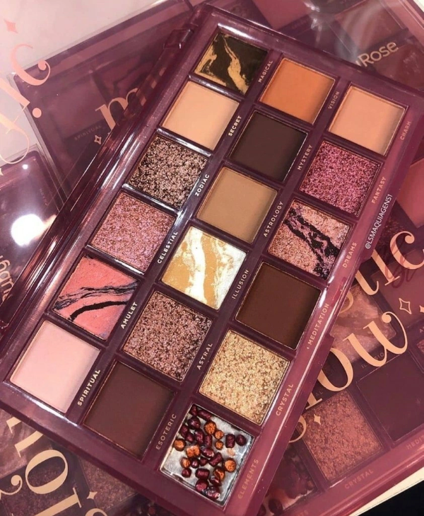 Producto - Paleta de Sombras Mystic Glow Ruby Rose