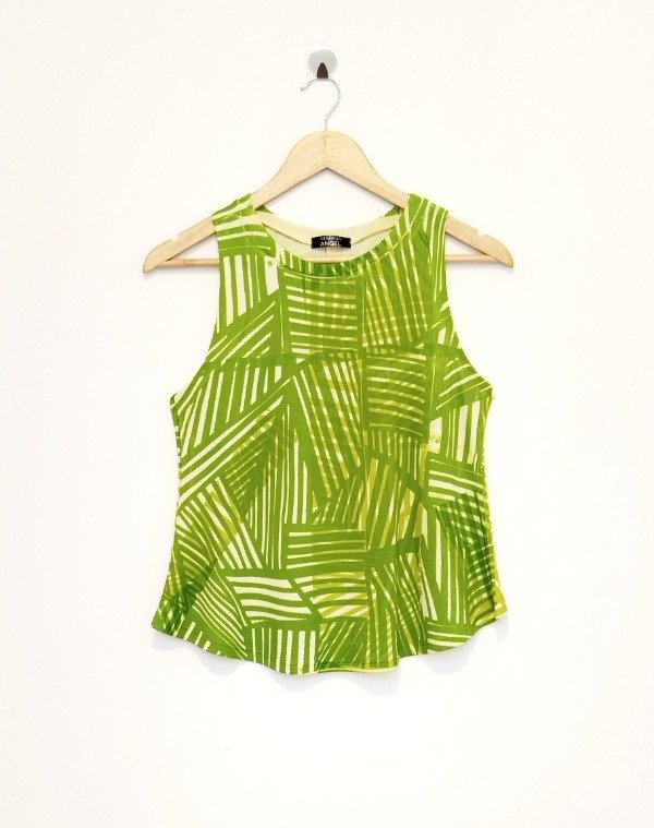 Producto - Musculosa BRAVA -estampa ENTRELINEAS en verde- - 0