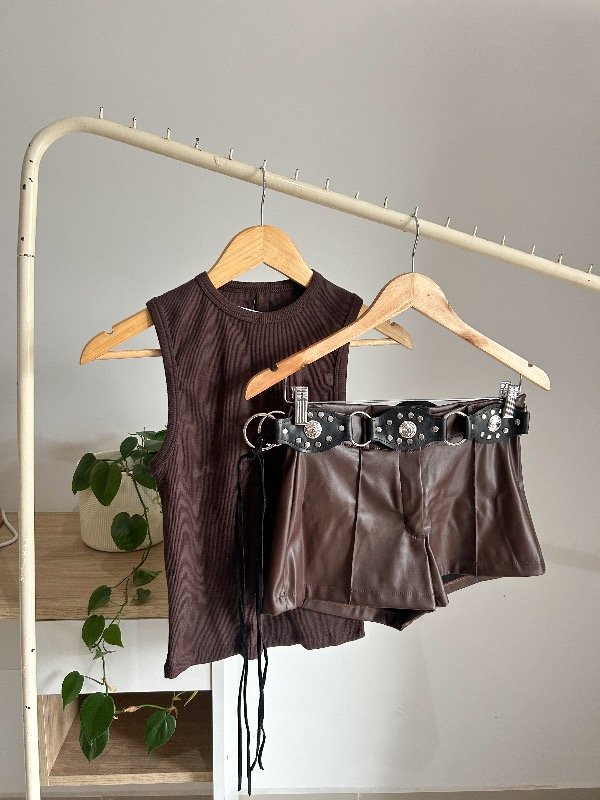 Producto - Faja negra tachas