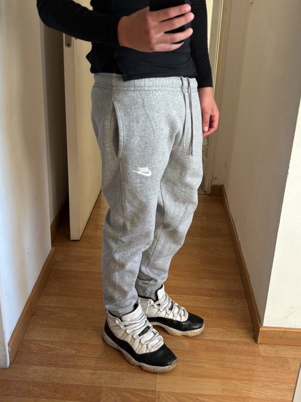 Producto - PANT NIKE GRIS T:S