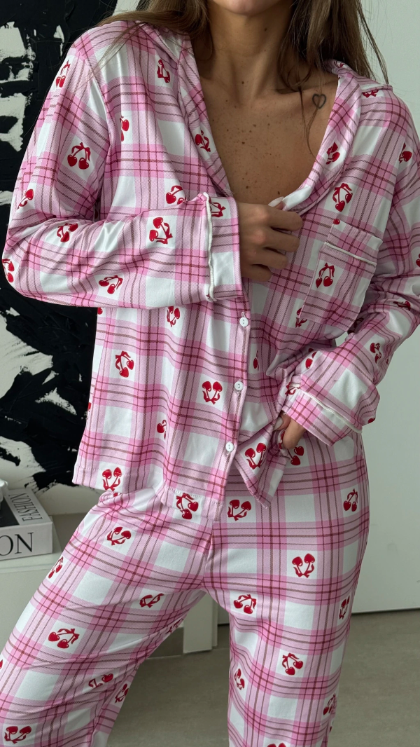 Producto - Pijama camisero escocés con cerezas
