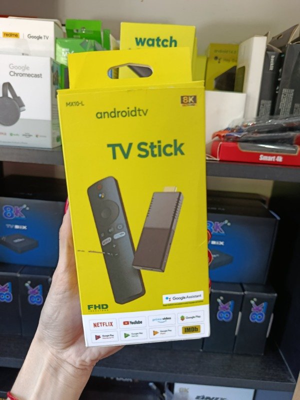 Producto - Convertidor Smart Stick Android TV 8k Amarillo