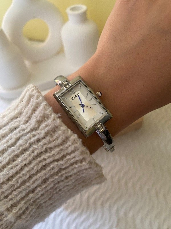 Producto - Reloj Vintage Esclava Camelia Plateado - 0