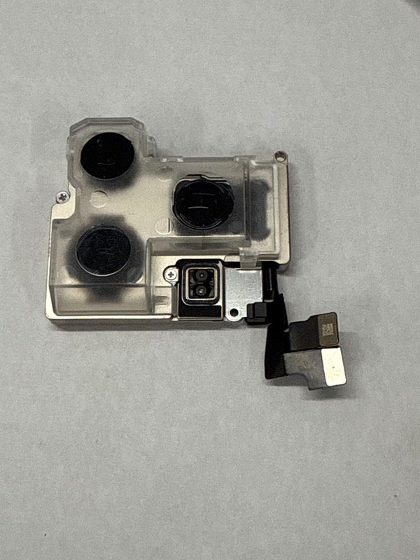 Producto - CAMARA TRASERA IPHONE 16 PRO ORIGINAL