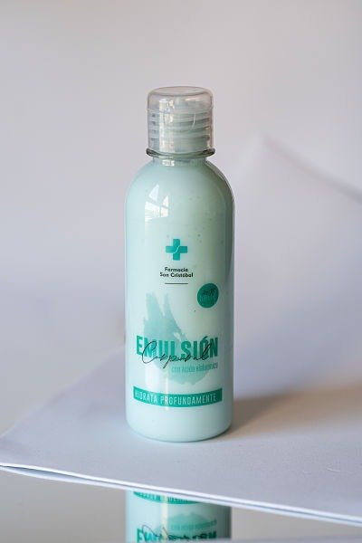 Producto - EMULSION CORPORAL CON ACIDO HIALURONICO