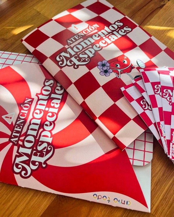 Producto - Álbum de figus enamorado 2025