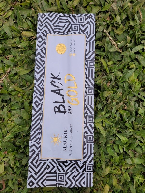 Producto - Black and Gold