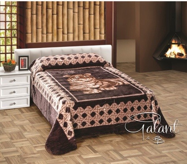 Producto - Frazadas de Piel 2 1/2 y QUEEN - Pierre Balmain