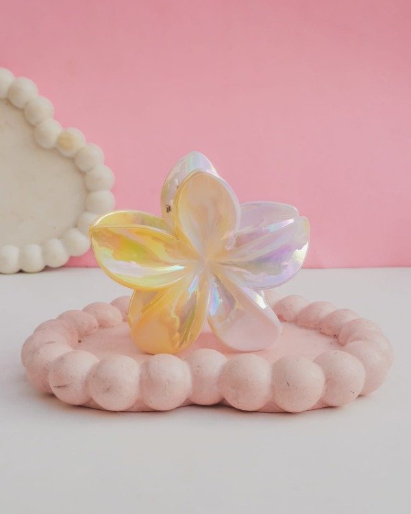 Producto - Broche flor degradé amarilla y blanca holográfica