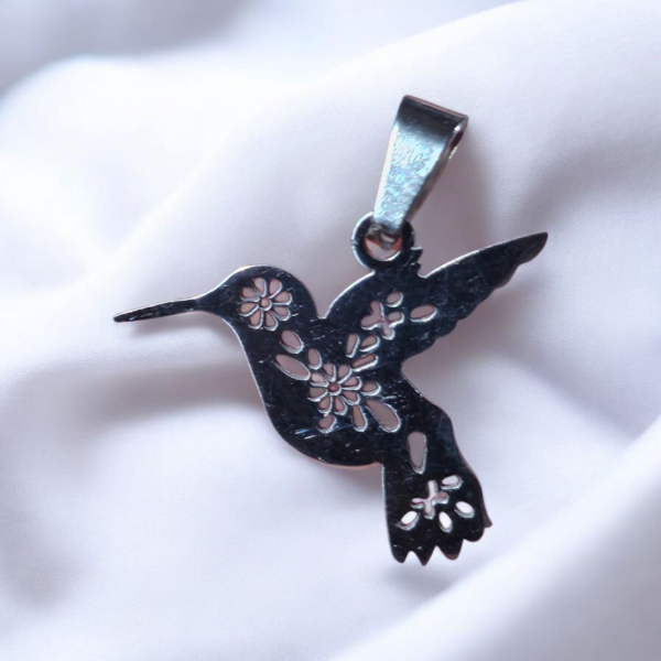 Producto - Dije colibri calado 2