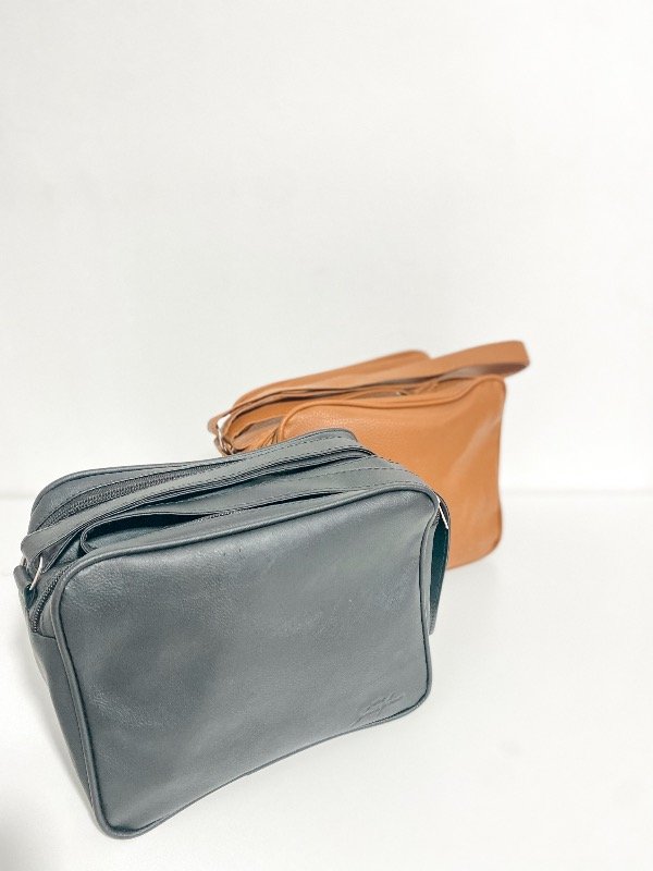 Producto - Bandolera doble bolsillo negra. LÍNEA ECONÓMICA