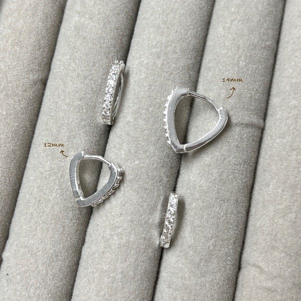 Producto - Argollas Triángulo MicroCristal Plata Laminada