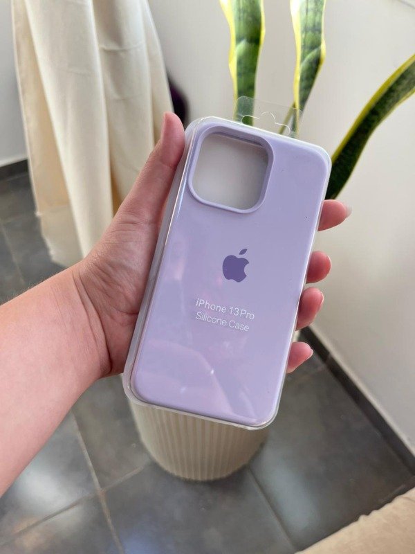Producto - Silicone Case Lila Pastel (Iphone 13 Pro)