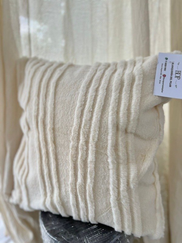 Producto - Almohadon Piel Sintetica 40x40