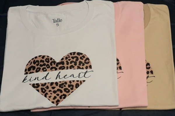Producto - Remera estampada corazón animal print - 4