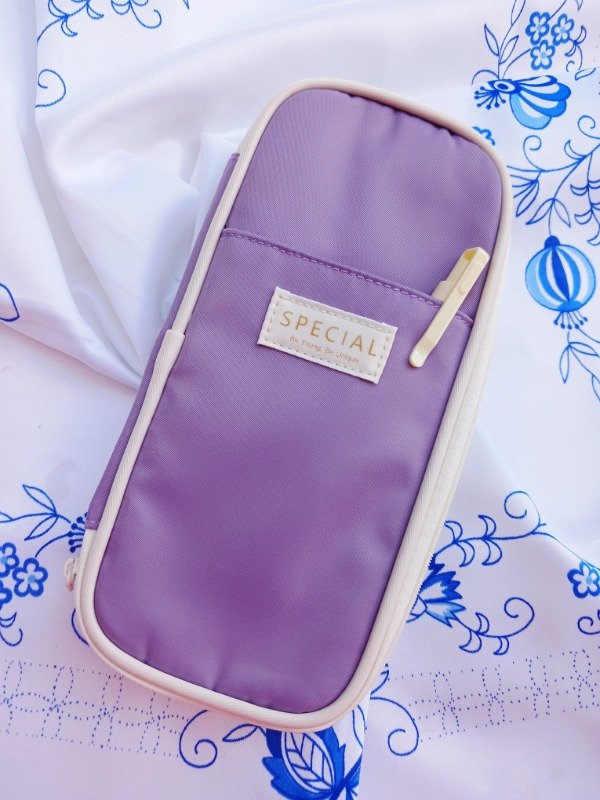 Producto - Cartuchera Easthill lila