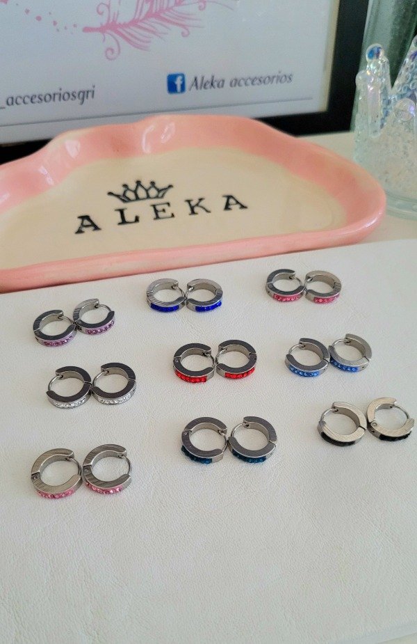 Producto - Argollas cubanas con strass de acero quirúrgico