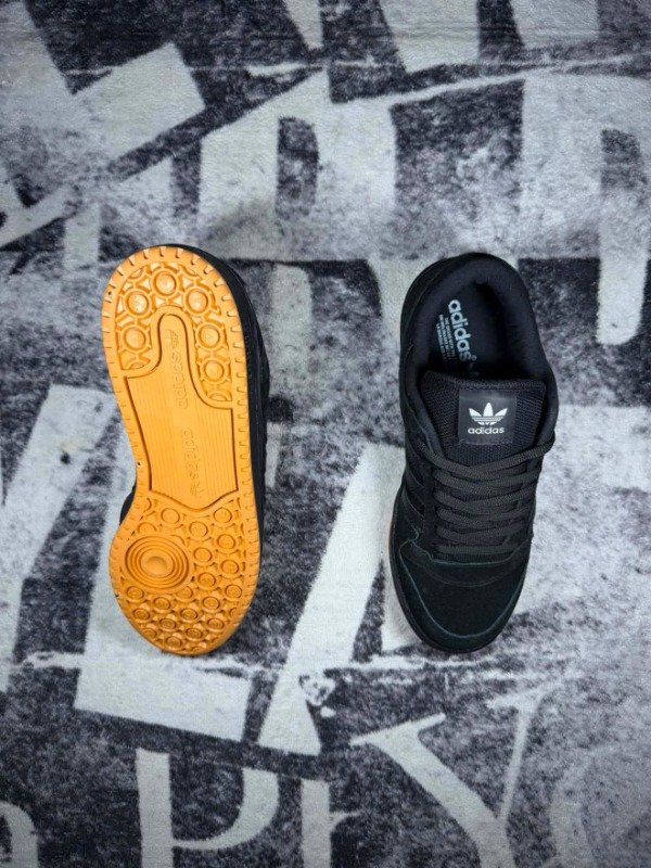Producto - Forum "total black" - 3