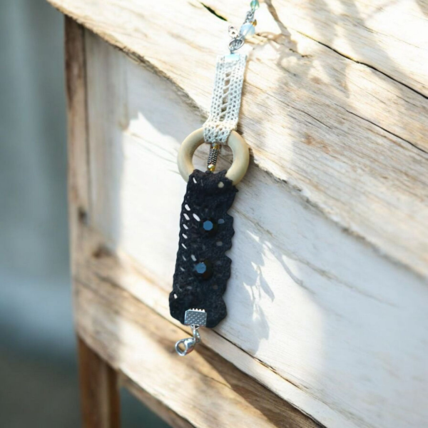 Producto - Pulsera puntillas algodón y Piedra Luna