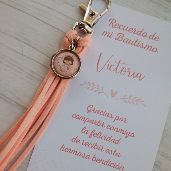 Producto - PACK LLAVEROS GAMUZA CON MEDALLITA EN PACK PERSONALIZADO - BAUTISMO