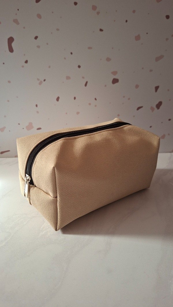 Producto - Portacosmetico - cartuchera manteca