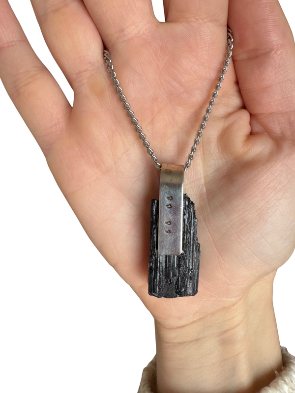 Producto - Collar lazo 11 11 Turmalina negra