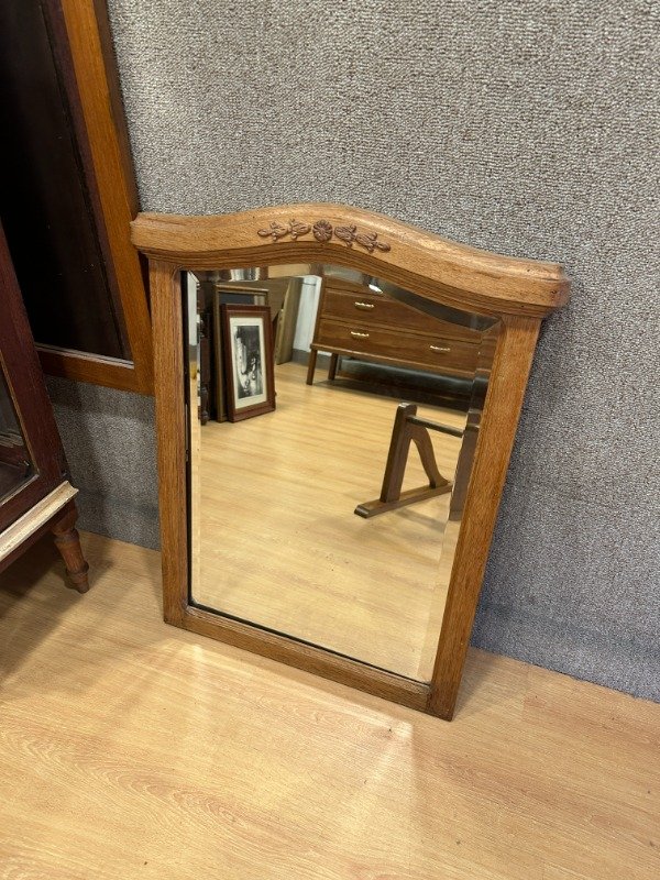 Producto - ESPEJO BISELADO MARCO DE ROBLE 57x75 #11265