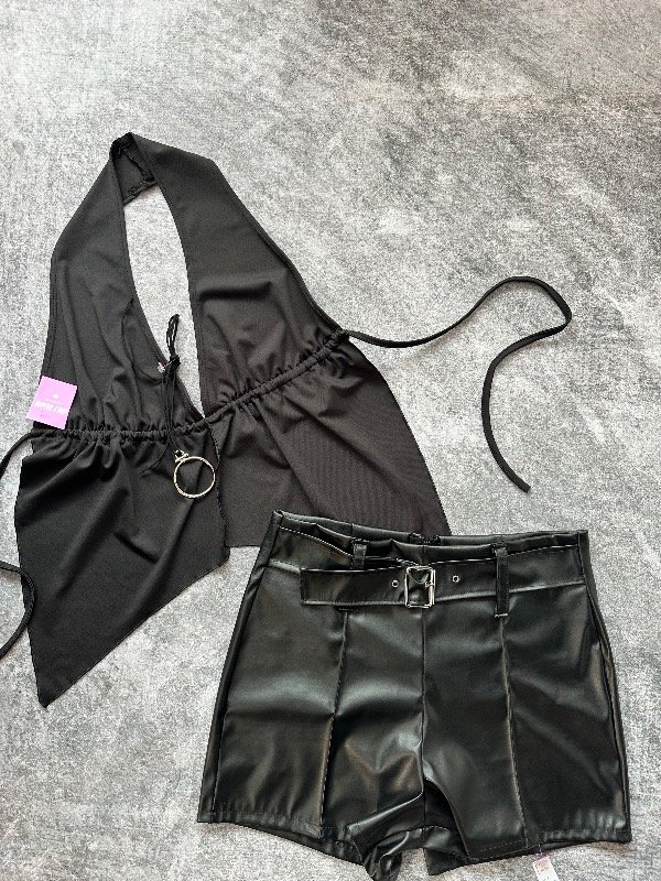 Producto - top abierto 2 picos negro