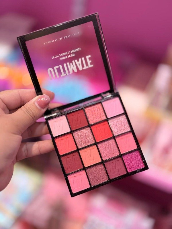 Producto - Paleta de sombras ULTIMATE Miss Lara