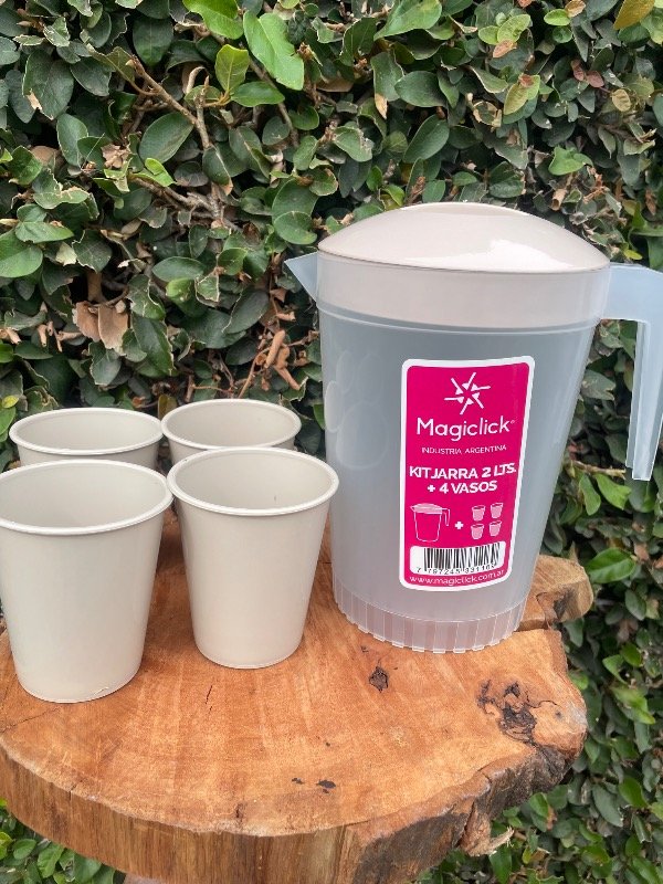 Producto - Jarras de 2lts + 4 vasos