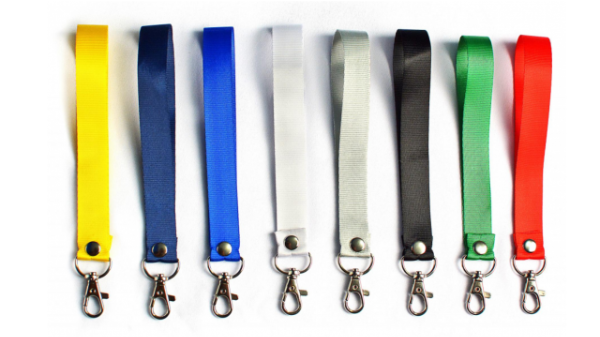 Producto - Llavero Corto Cinta Brillante Plastificada Mosq. Zamak Gatillo Color SUBLIMABLE