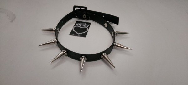 Producto - Choker Throne