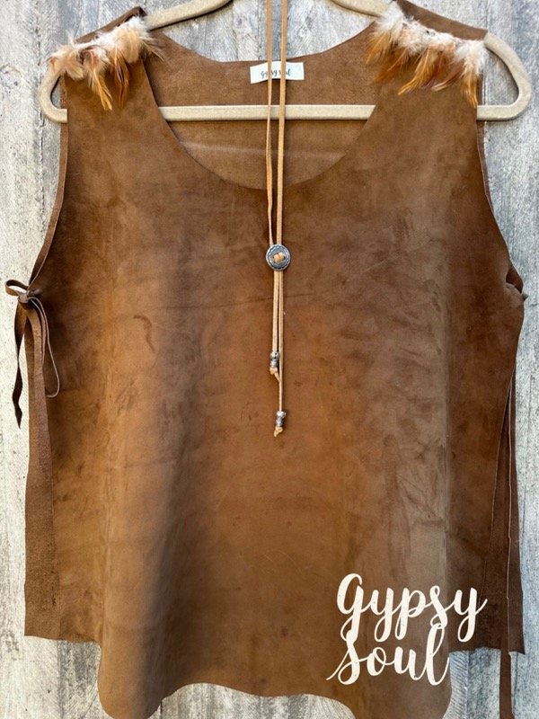 Producto - Chaleco de gamuza con plumas